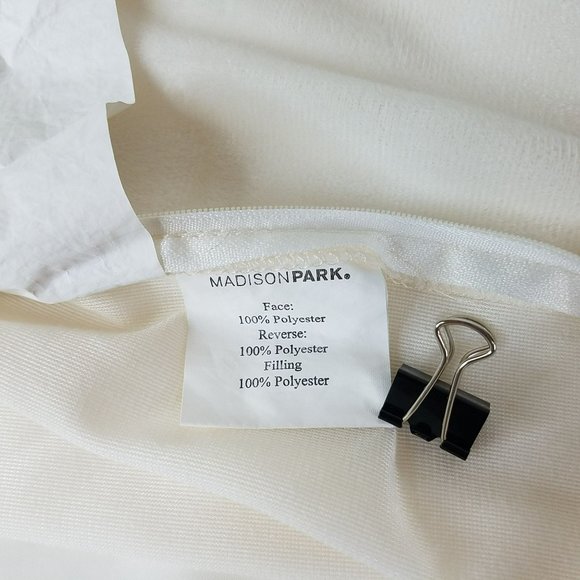 Madison Park Pillow Sham Tufted Off White Standard Medallion Cottage Style - Picture 8 of 10